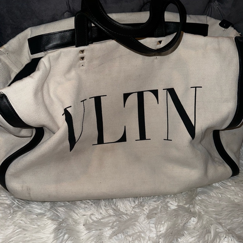 Women's Canvas Tote Bag - Black and White